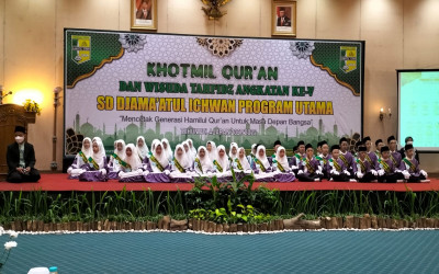 Qhotmil Qur,an Angkatan ke 5 SD Djama'atul Ichwan Program Utama